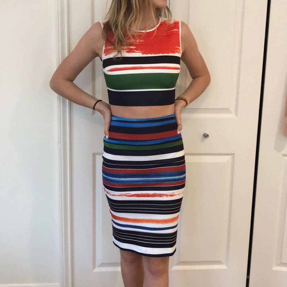 Clover Canyon multicolored set